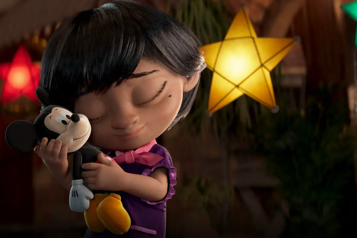 Disney Christmas advert features Vintage Mickey Mouse Plush and Hidden Mickeys!