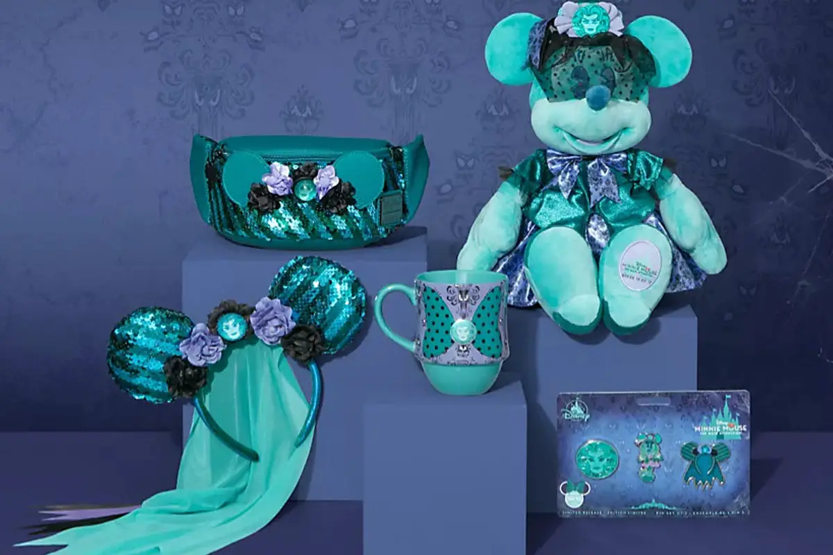 Disney Minnie Mouse The Main Attraction Haunted Mansion