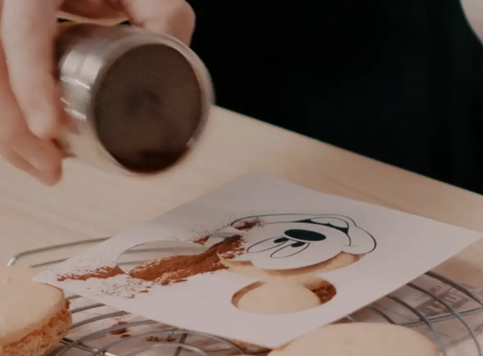 Micky Mouse Macaroon Stencil