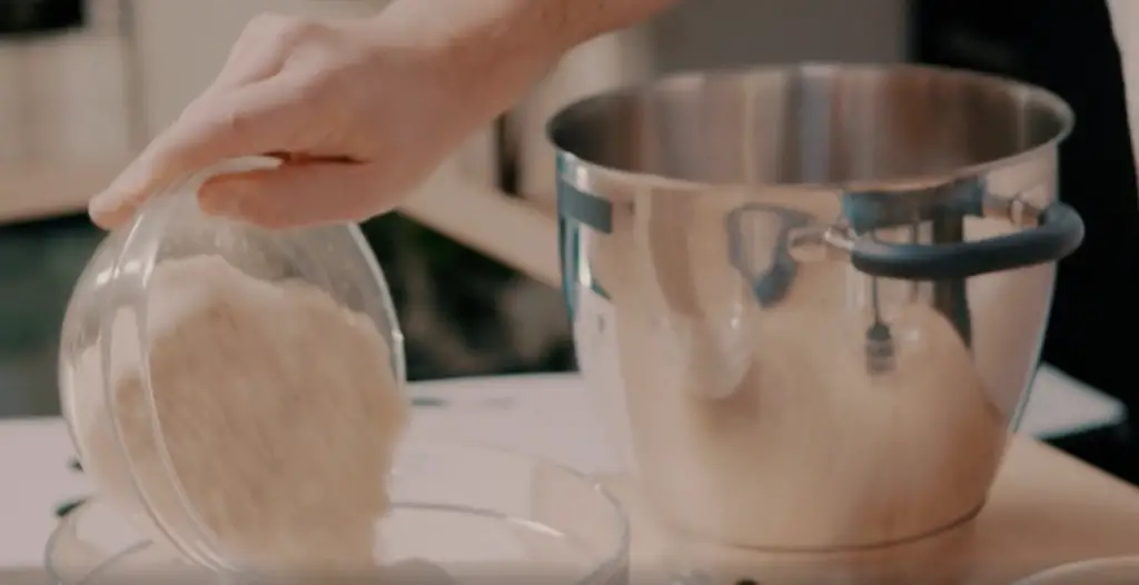 How to make a Micky Mouse Macaroon