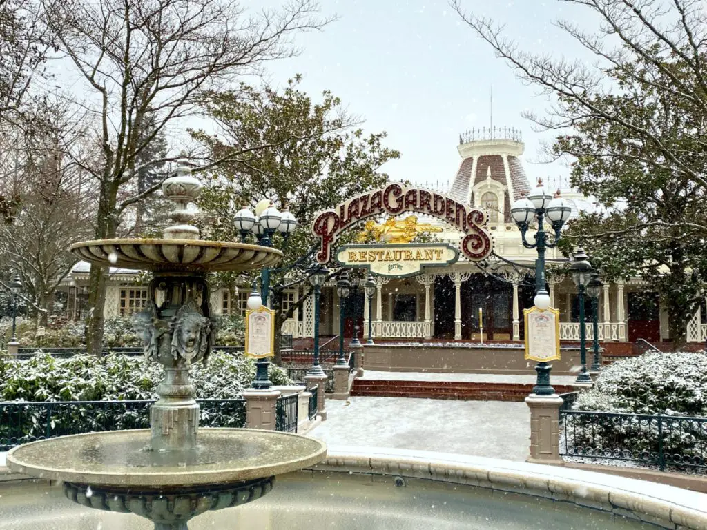Main Street USA Disneyland Paris Snow