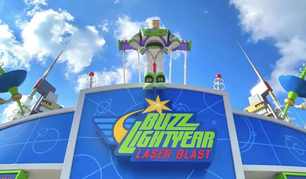 disneyland Paris buzz lightyear laser blast