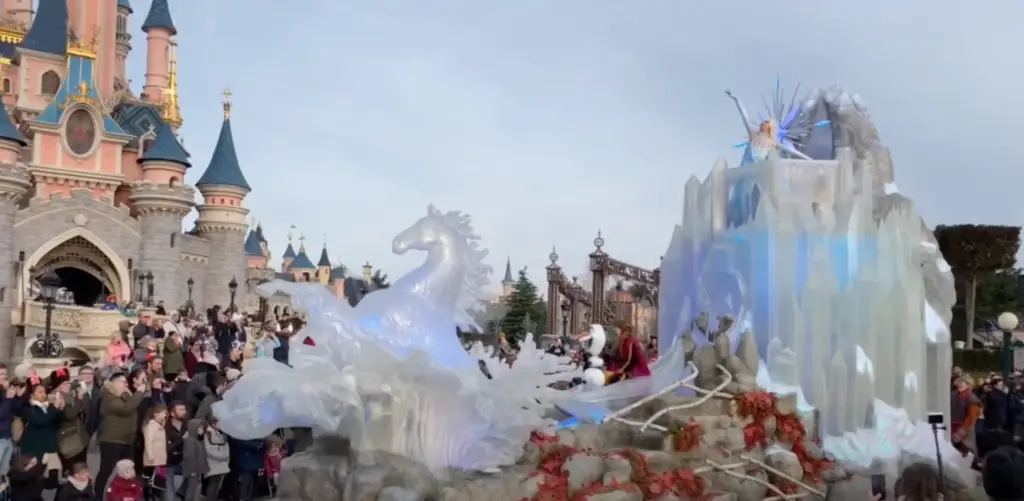 Princess Celebration Disneyland Paris Cavalcades - Frozen