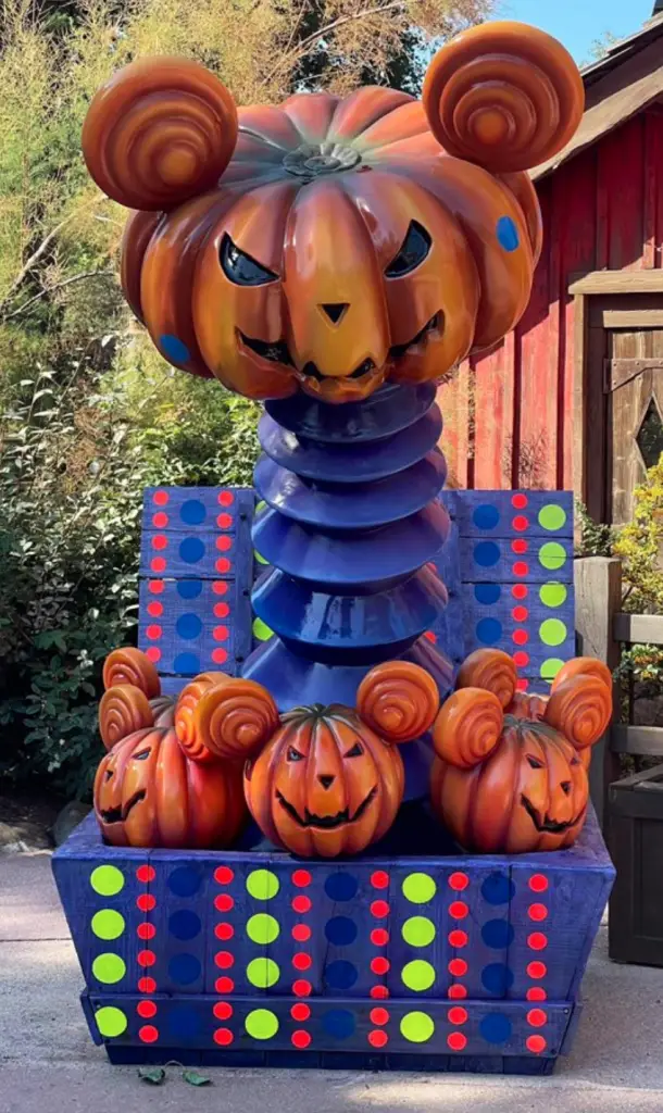 DISNEYLAND PARIS HALLOWEEN PHOTO