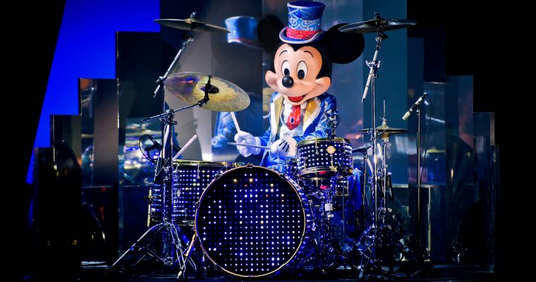 Rumour: Mickeys Christmas Big Band Show may not return this festive season!