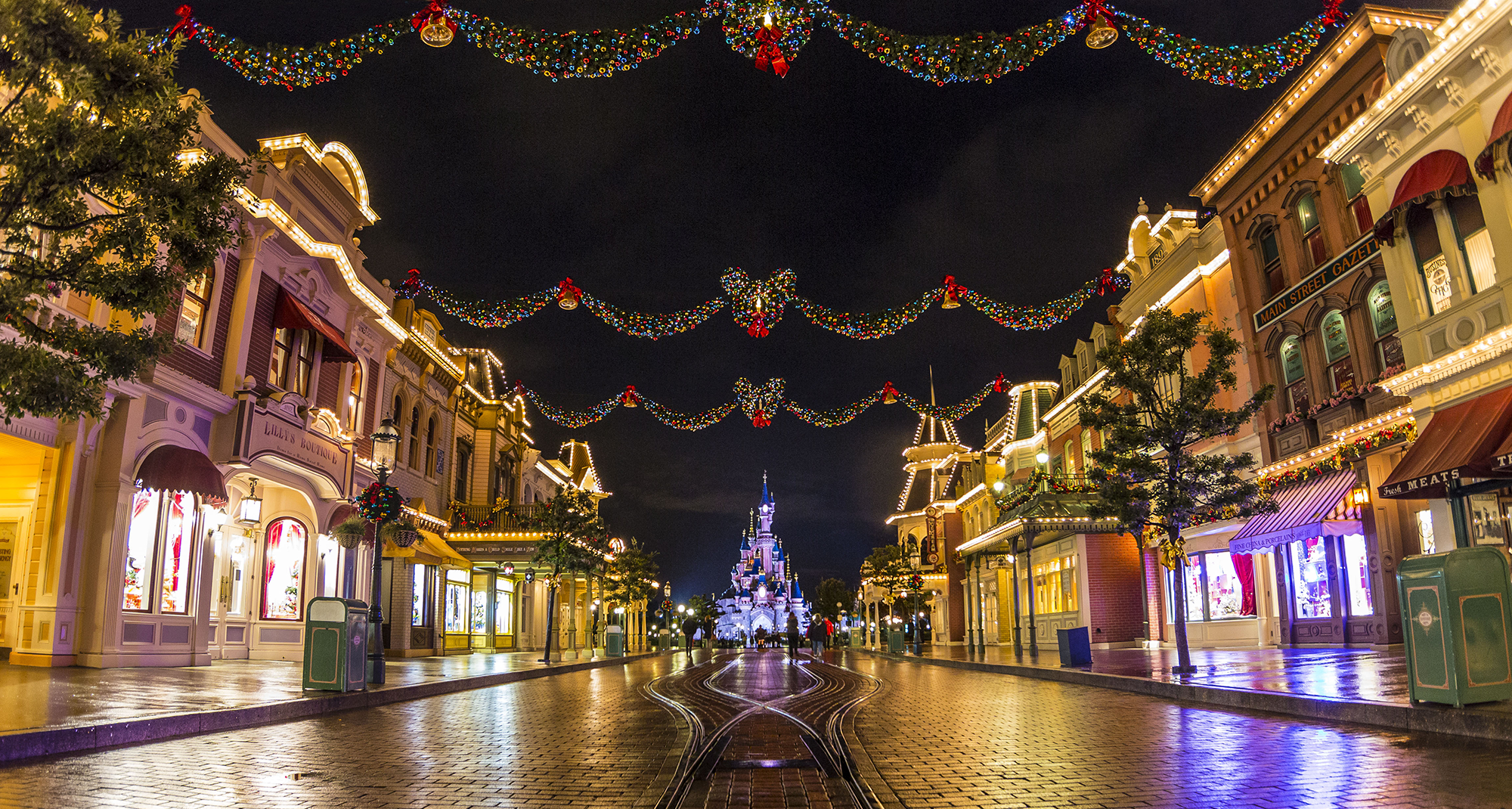 How much does it cost to visit Disneyland Paris at Christmas?