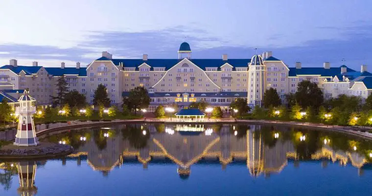 Which Disneyland Paris hotels have air conditioning?