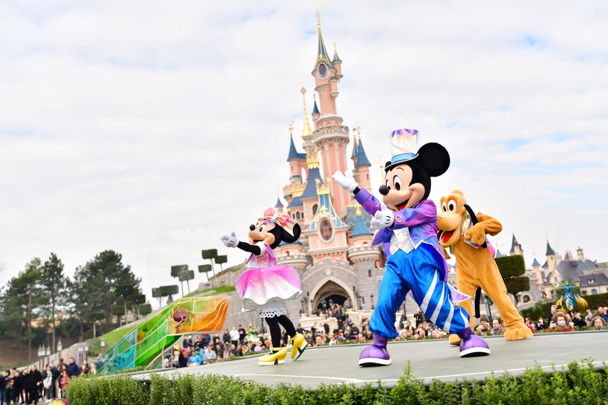 Disneyland Paris July Park Hours Released!