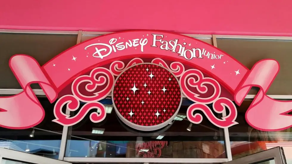 Disney Fashion Junior to close on January 29th at Disneyland Paris.