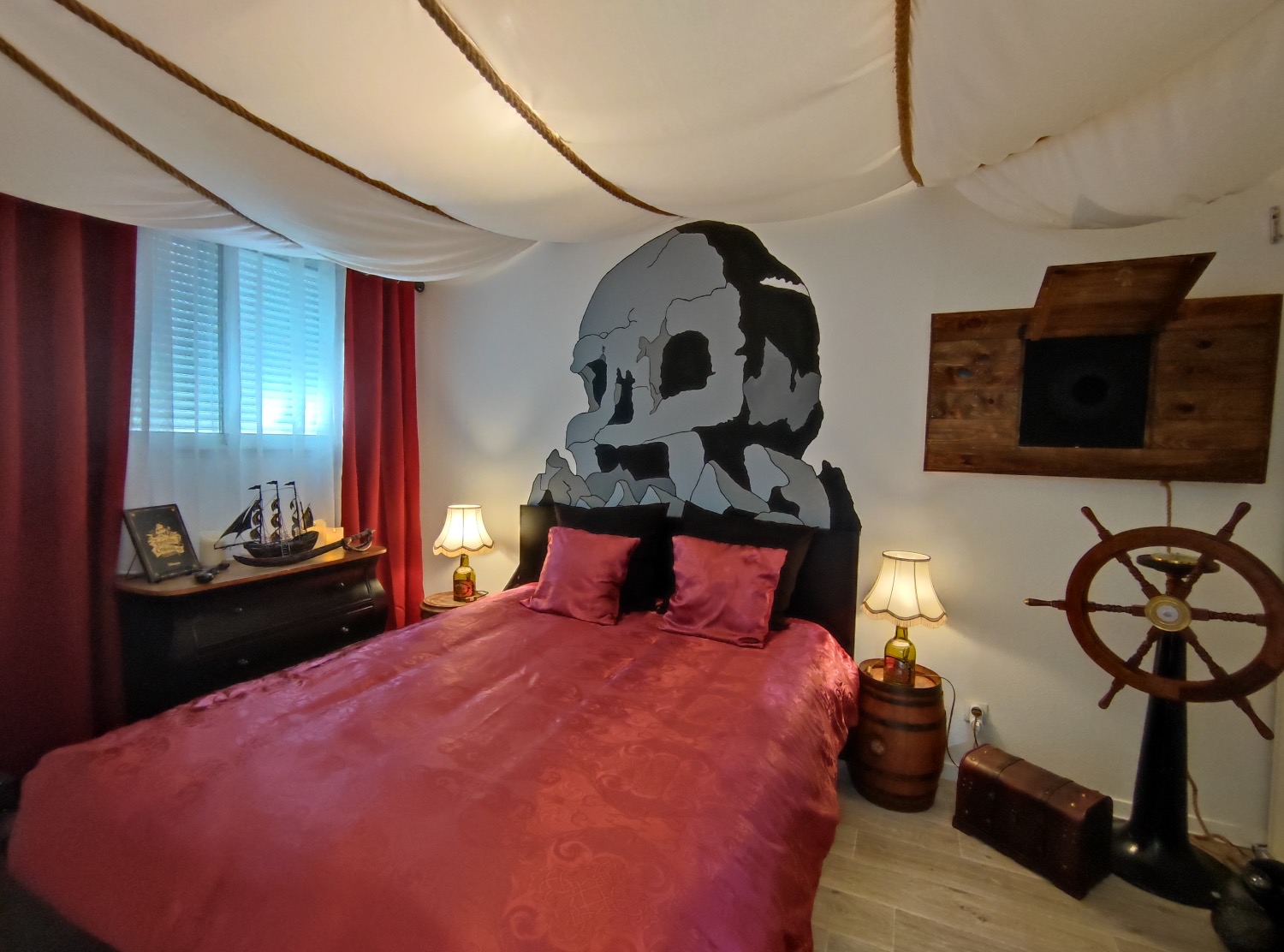 Pirates of the Caribbean Themed rooms near Disneyland Paris, AdventureHome by Tadico Homes
