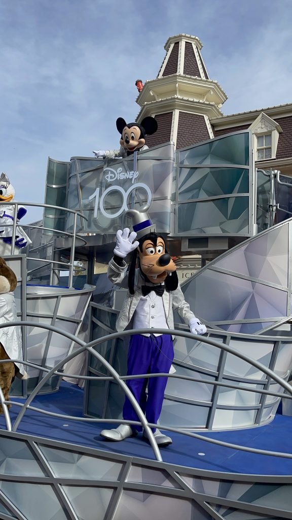 Disneyland Paris 100 years of wonder celebration pre-parade