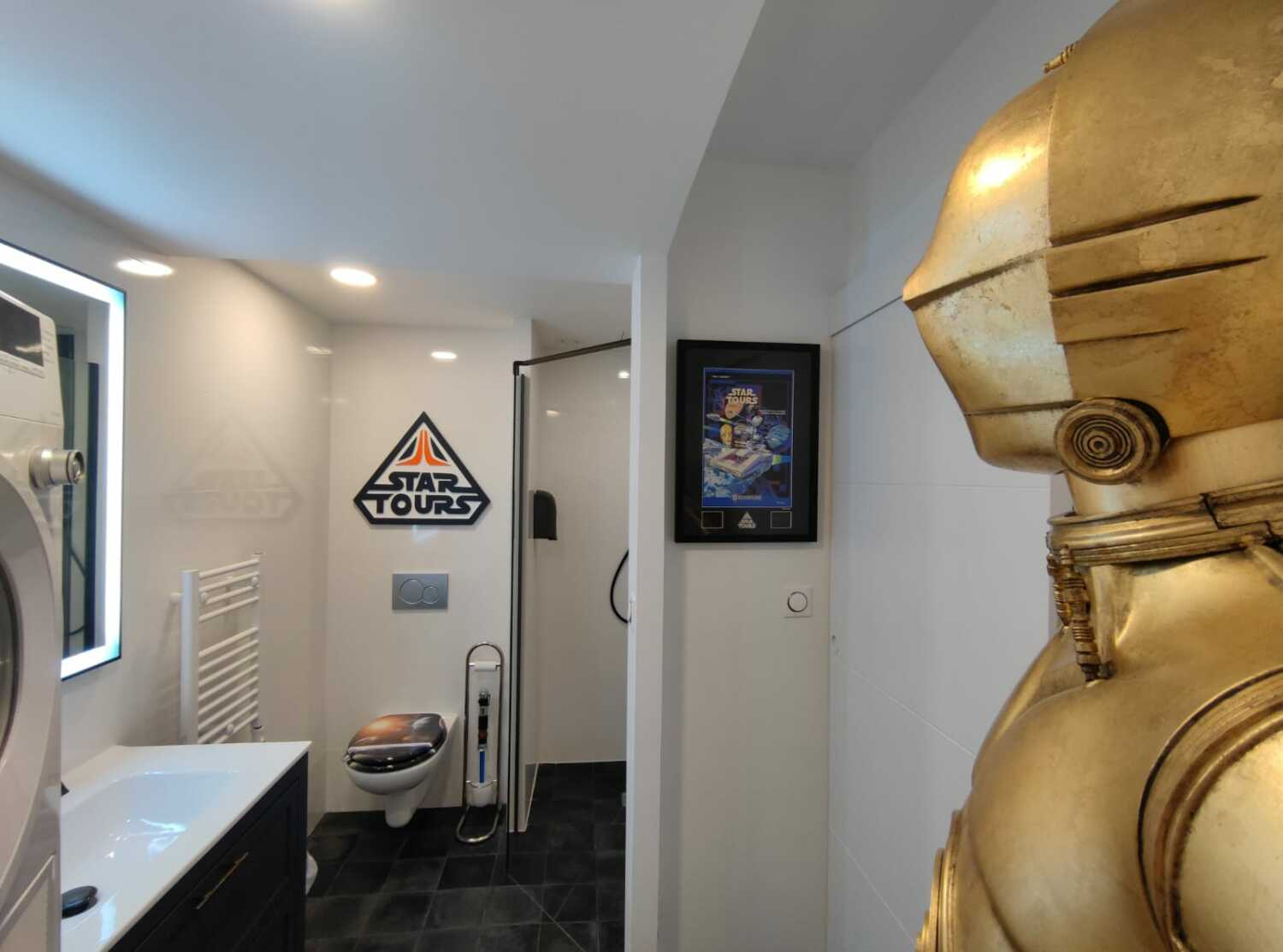 Star Wars Discoveryland Themed rooms near Disneyland Paris, Discoveryhome by Tadico Homes