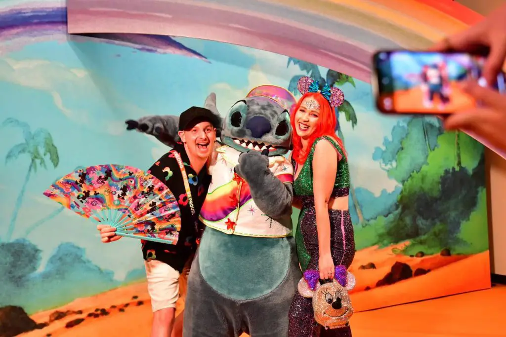 Stitch Disneyland Paris Pride
